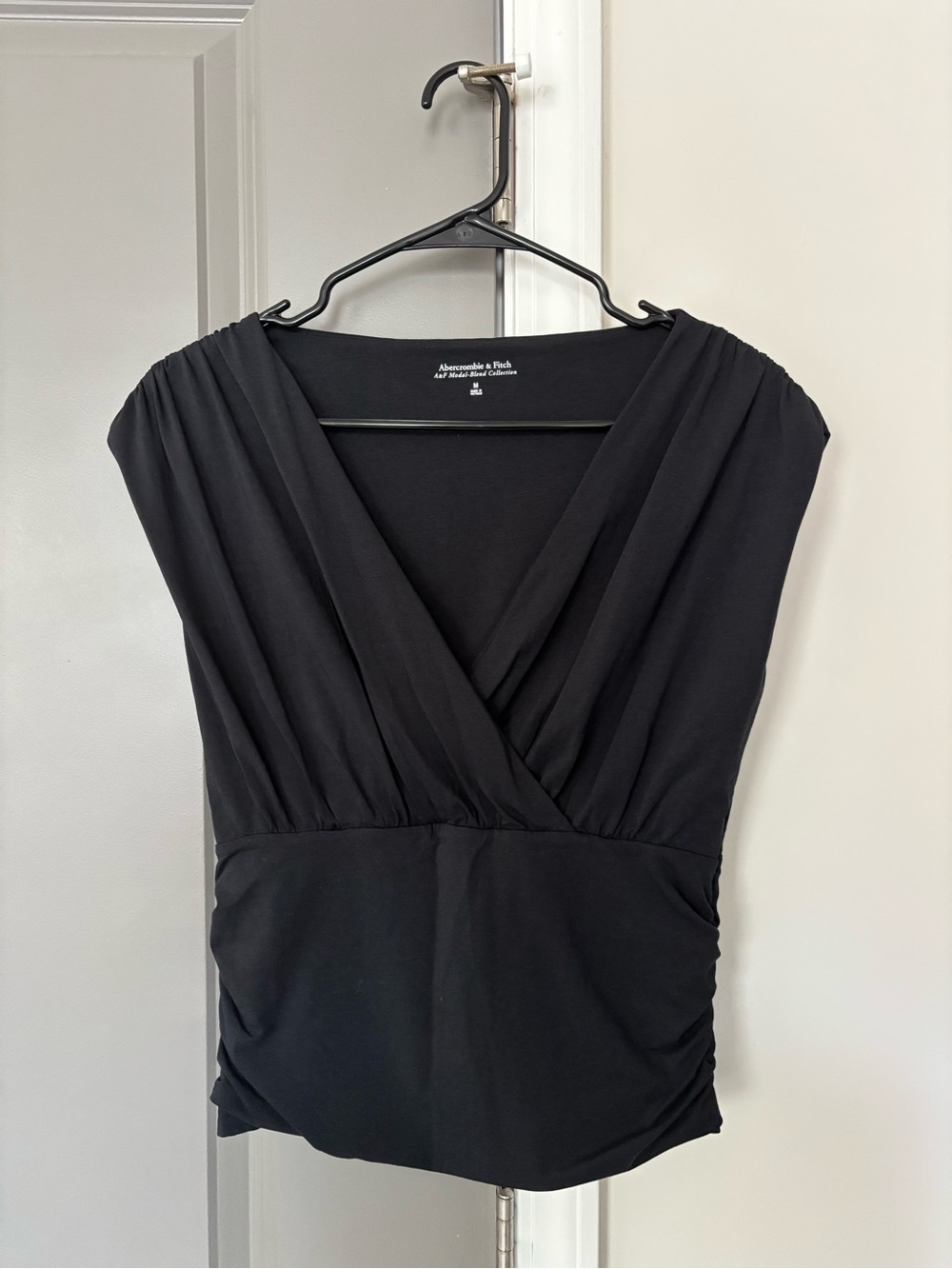 NWOT Abercrombie & Fitch V-Neck Top